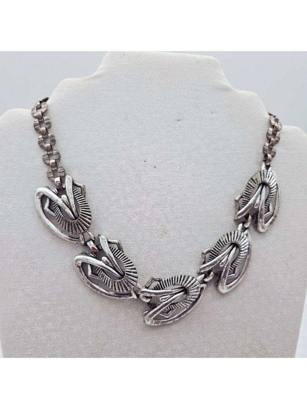 Selini Art Deco Silver-Tone Link Chocker Necklace Abstract Geometric Design 16"